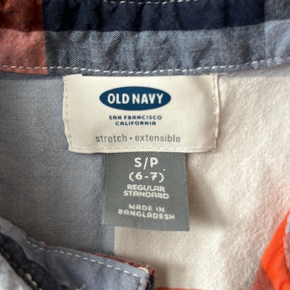Old Navy - Boys Plaid Button Up - Size S (6/7) - Picture 3 of 7